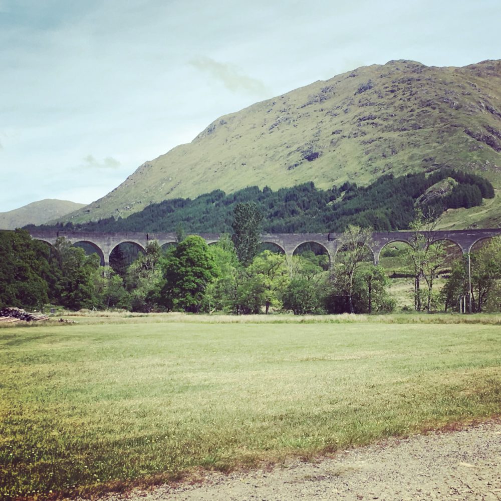 Scotland road trip itinerary stopping at Glennfinnan Harry Potter bridge
