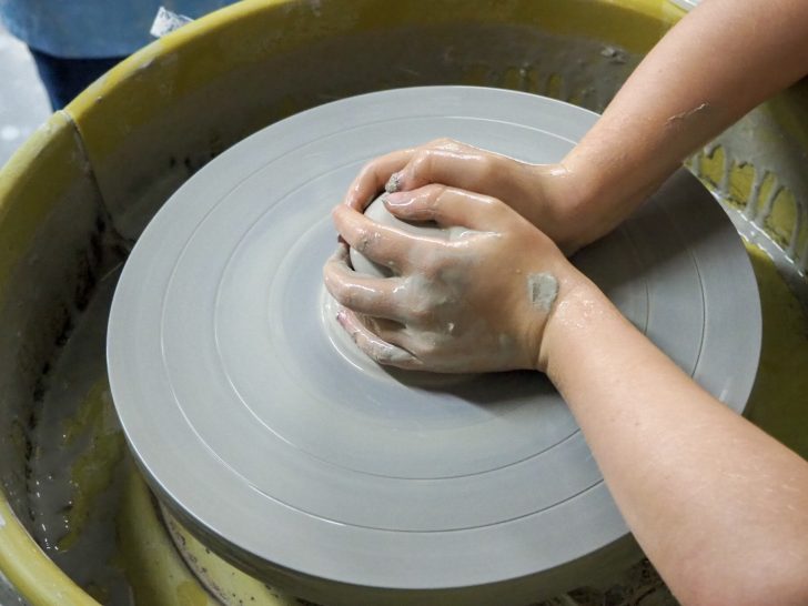 Ceramics cafes and pottery painting in Staffordshire